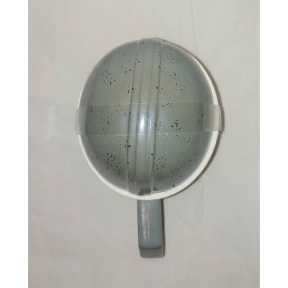 Disney Star Wars The Mandalorian Helmet Mug With Lid - Picture 5 of 6